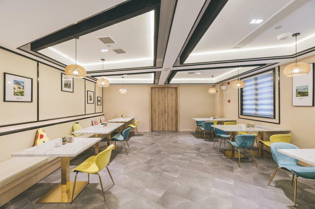 Atour Hotel Haining Leather City South Gate Экстерьер фото