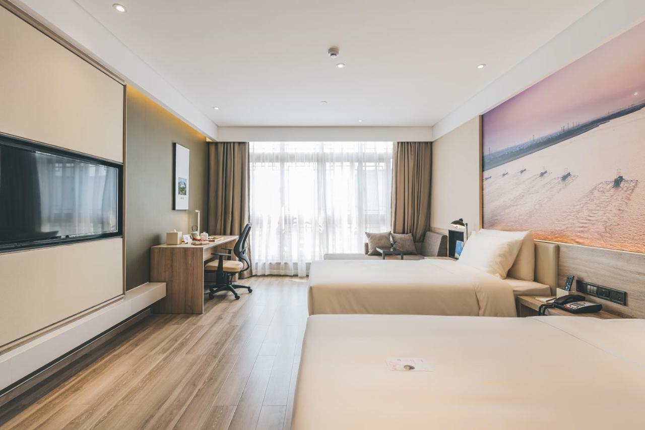 Atour Hotel Haining Leather City South Gate Экстерьер фото